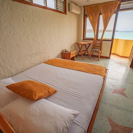 Hostal Estrella de Mar Puerto Ayora  Exterior foto