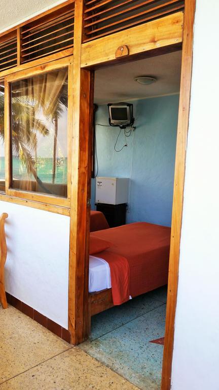 Hostal Estrella de Mar Puerto Ayora  Habitación foto