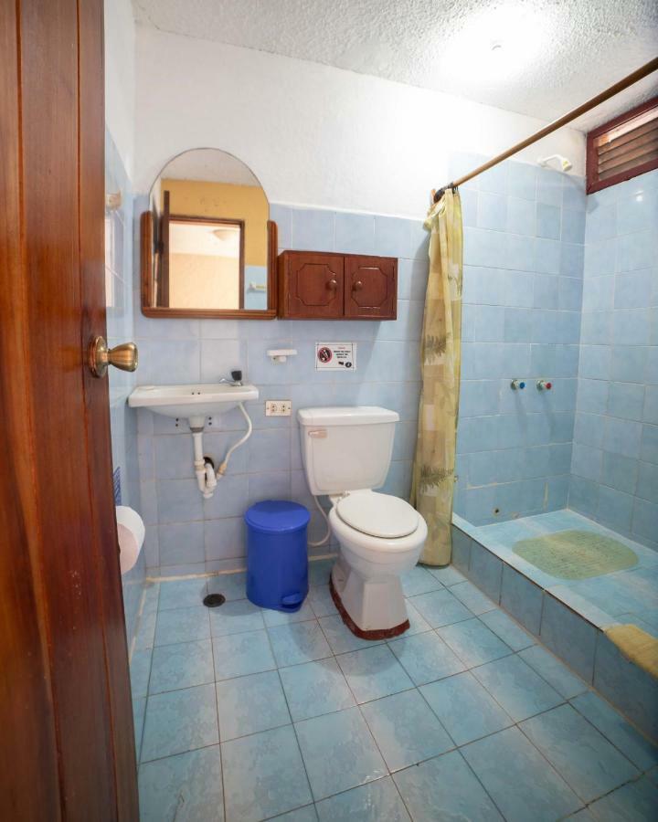 Hostal Estrella de Mar Puerto Ayora  Exterior foto