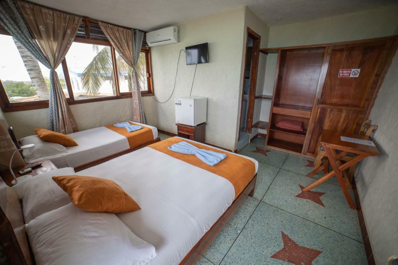 Hostal Estrella de Mar Puerto Ayora  Exterior foto